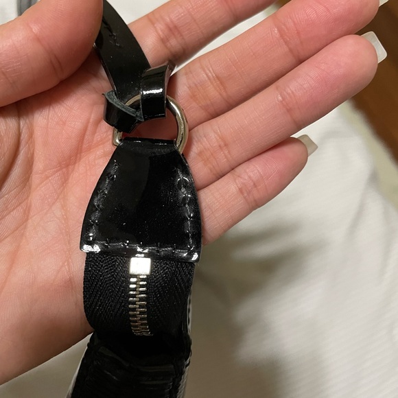 Louis Vuitton Black Shoulder Bag - Picture 4 of 7